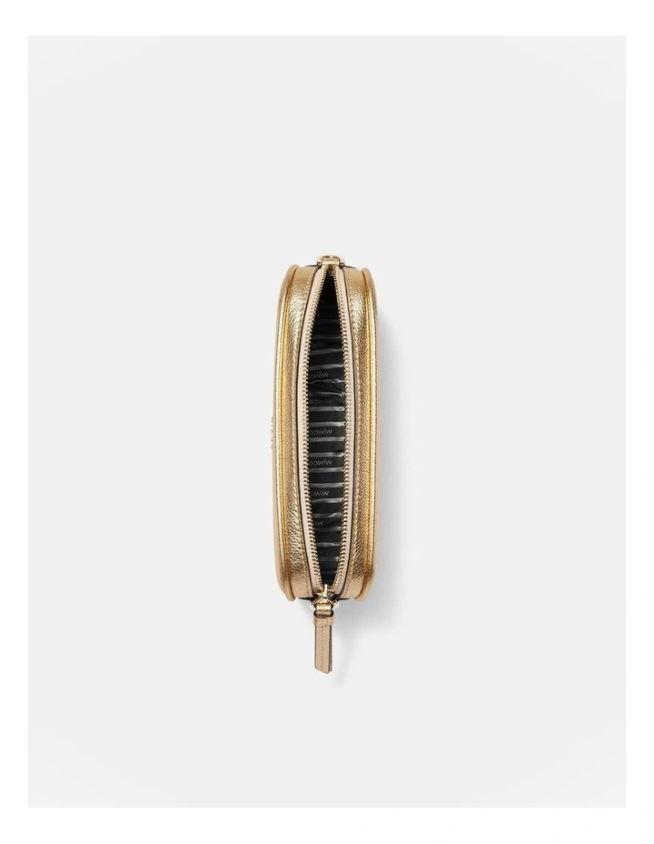Classico Pouch in Light Gold image 5