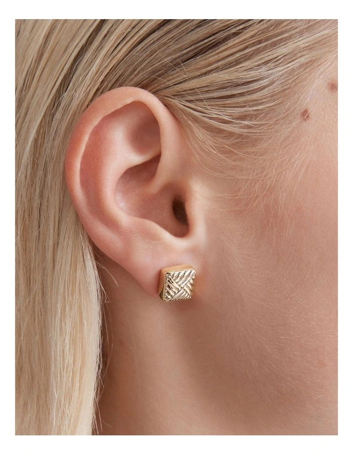 Weave Around Stud Earrings in Gold image 4