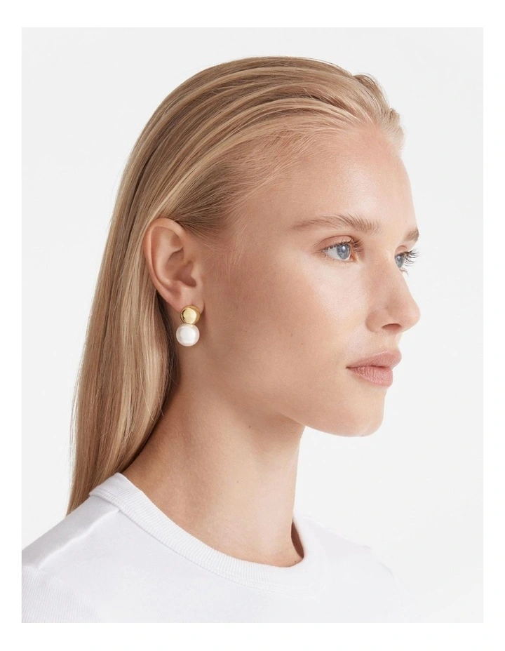So Smooth Pearl Drop Earrings in Gold image 2