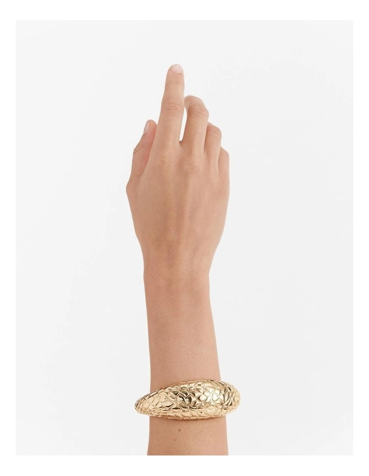 Cool Cat Wide Bangle in Gold image 2