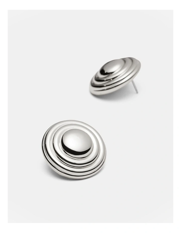 Groove That Soothes Oversized Stud Earrings in Silver image 3