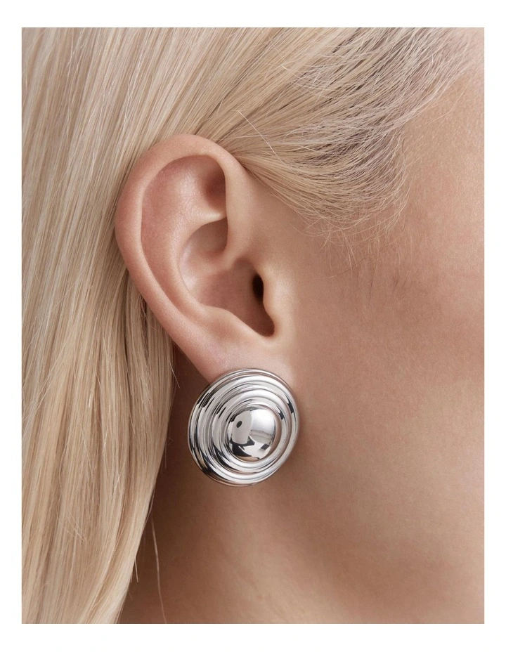 Groove That Soothes Oversized Stud Earrings in Silver image 4