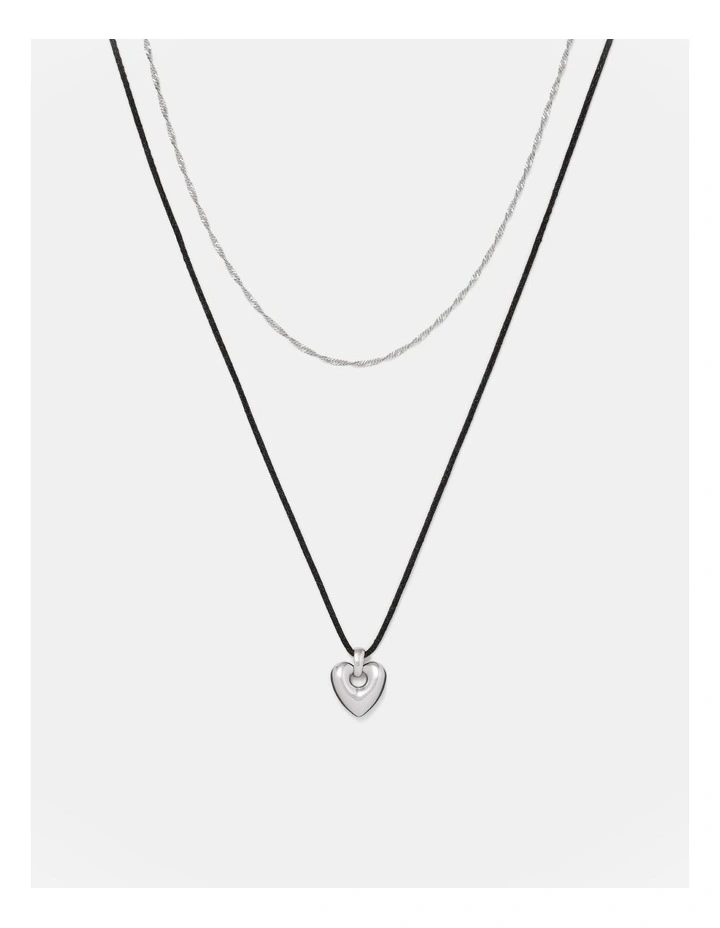 Freehearted Cord Necklace Set in Silver image 1