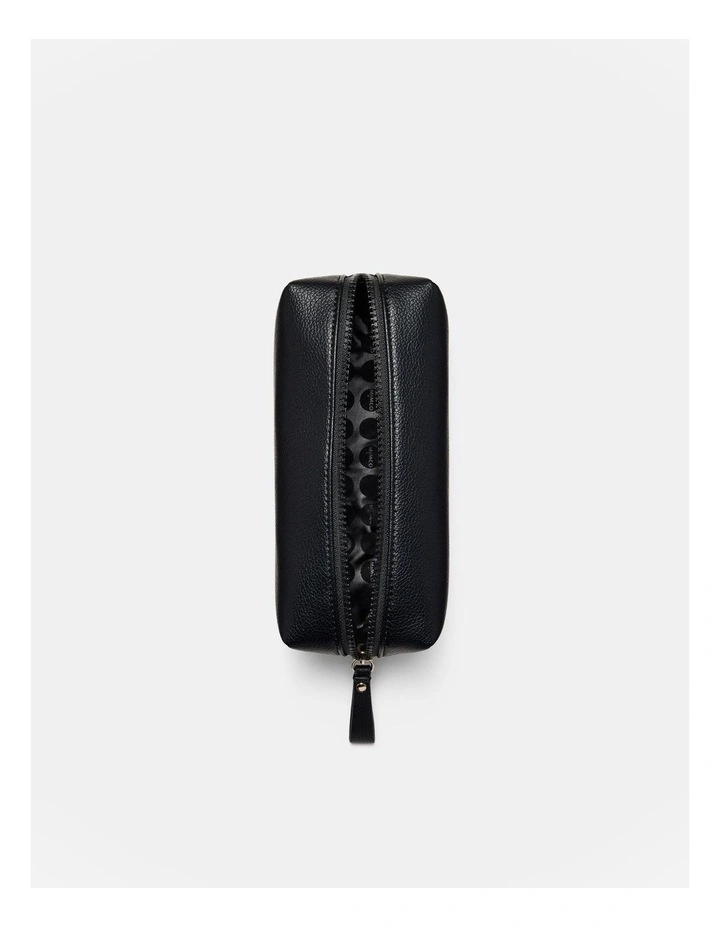 Cargo Slim Pouch in Black Light Gold image 4