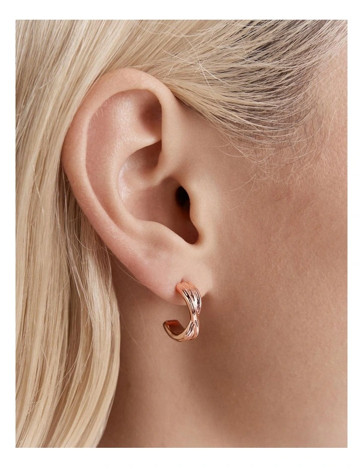 En Pointe Earrings Set in Rose Gold image 4