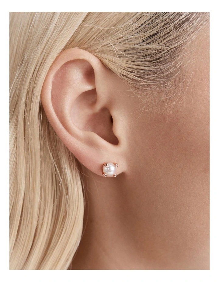 En Pointe Earrings Set in Rose Gold image 5