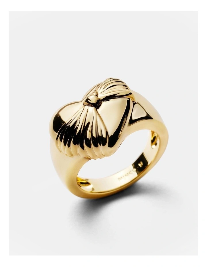 En Pointe Heart Ring in Gold image 3