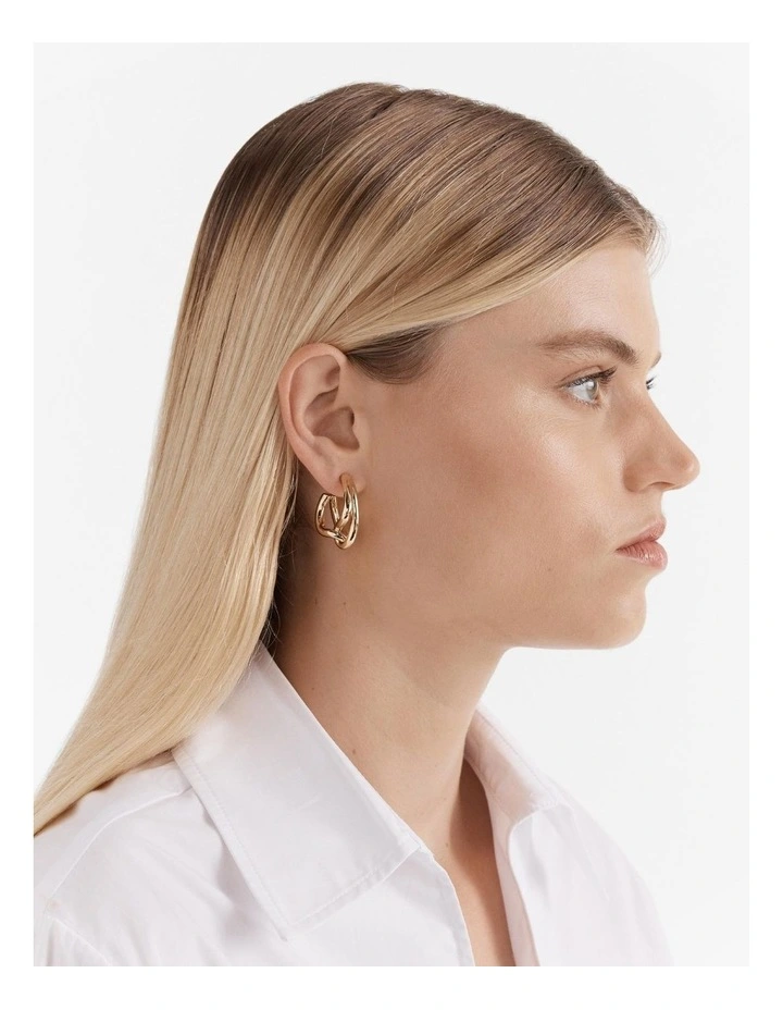 Mila Hoop Earrings in Gold image 2