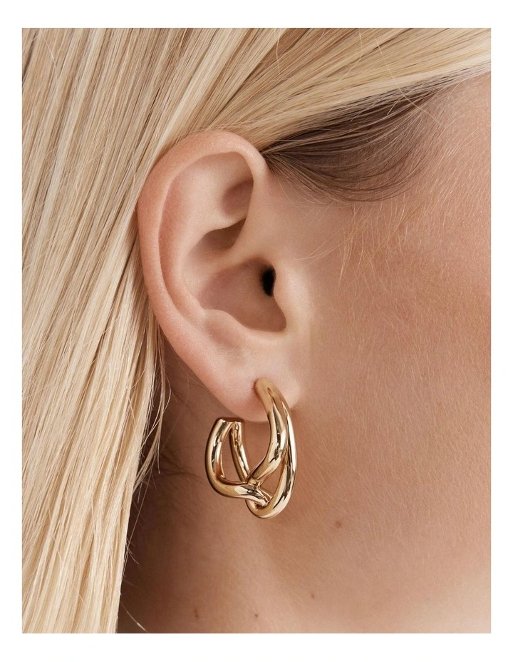 Mila Hoop Earrings in Gold image 4