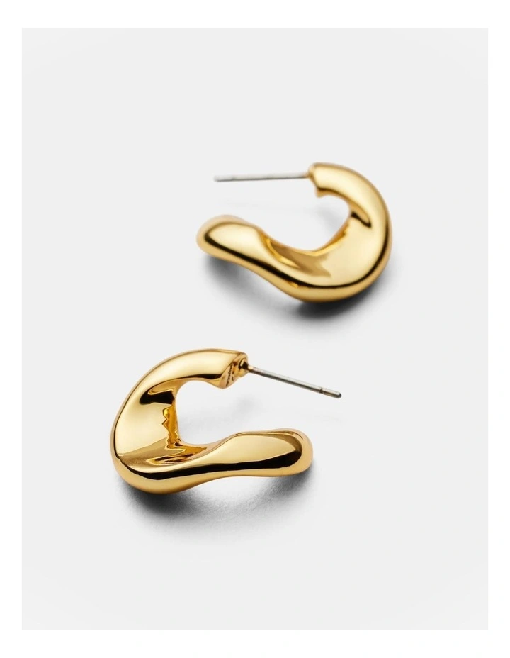 Link Up Hoop Earrings in Gold image 3