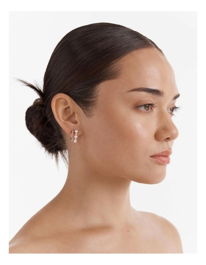 Pearlina Double Hoop Earrings in Fawn image 2
