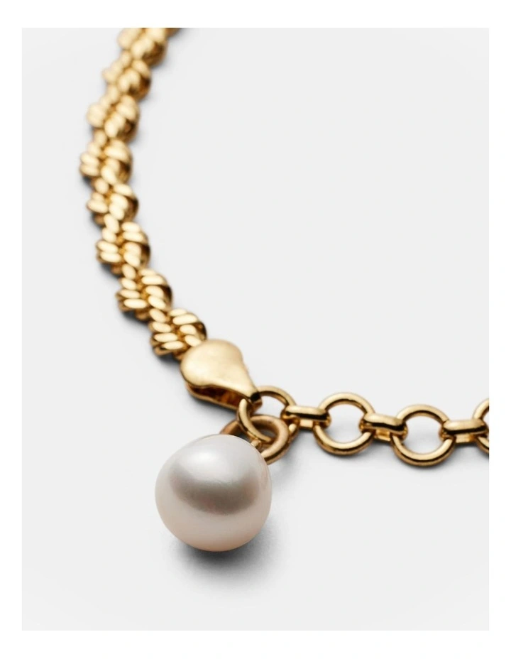 Mila Bracelet in Gold image 3