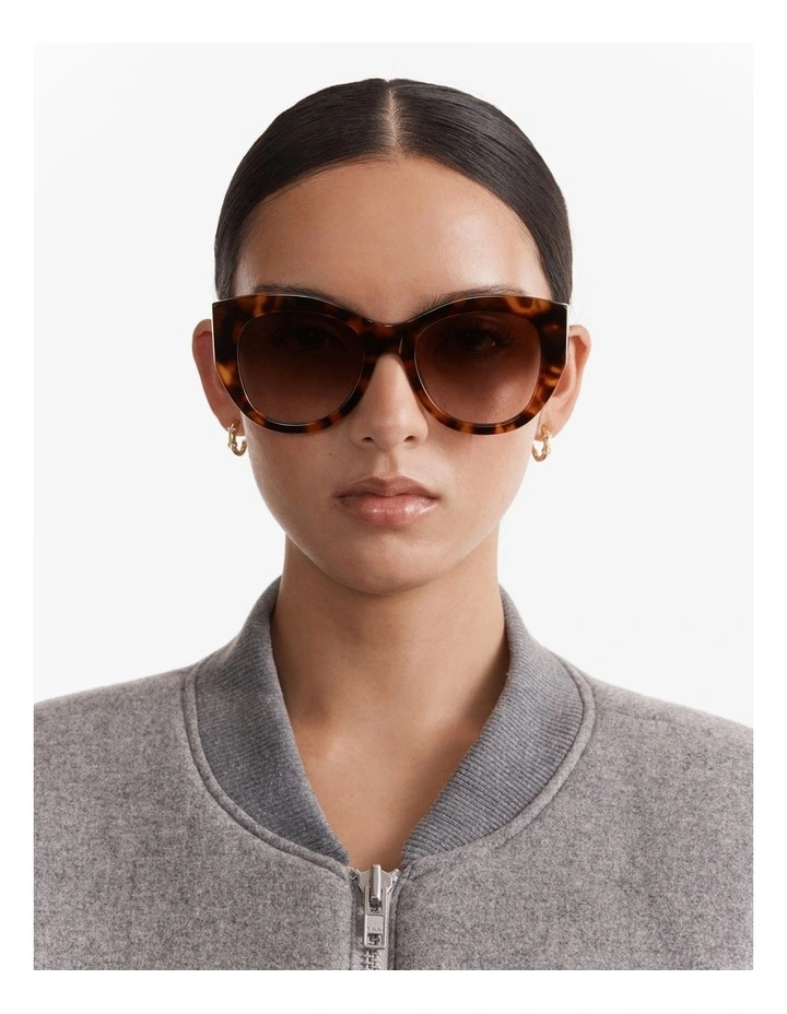 Sunset Sunglasses in Tort image 4