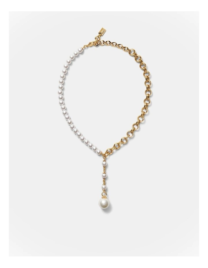 Demeanour Pearl Lariate Necklace in Pearl image 4