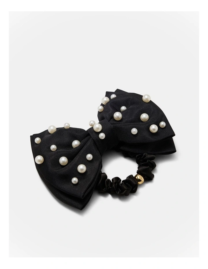 Make A Bow Hair Tie in Black image 3