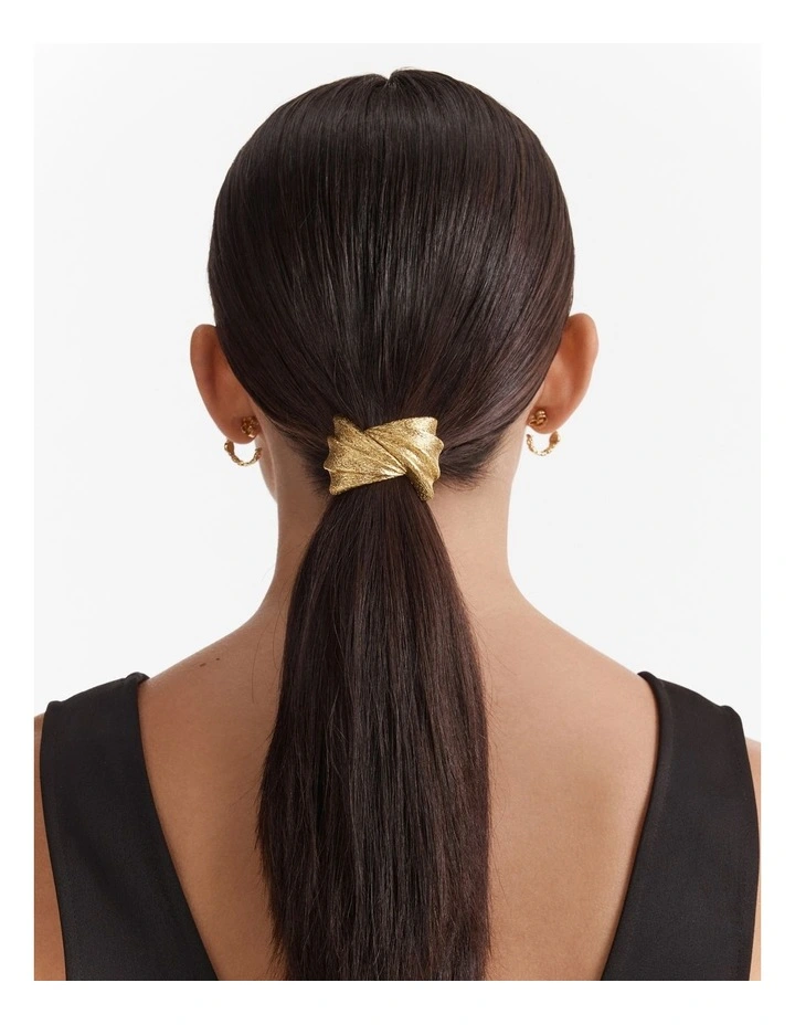 Fold Hair Tie in Gold image 2