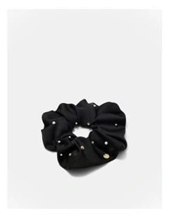 On Fleek Scrunchie in Black