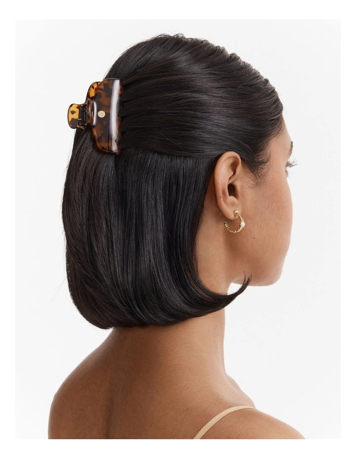 Middy Hair Claw Clip in Tort image 2