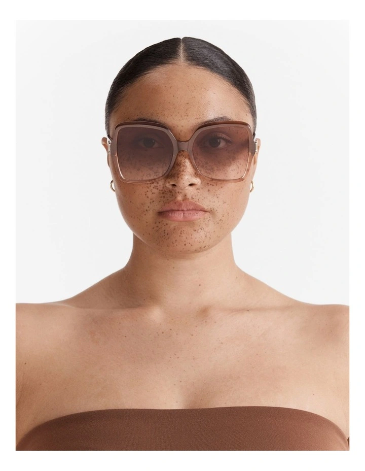 Echo Sunglasses in Berry image 4