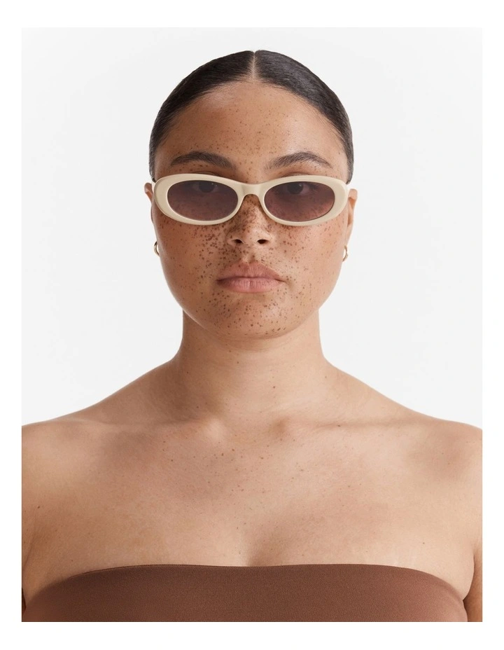 Sabrina Sunglasses in Vanilla image 5