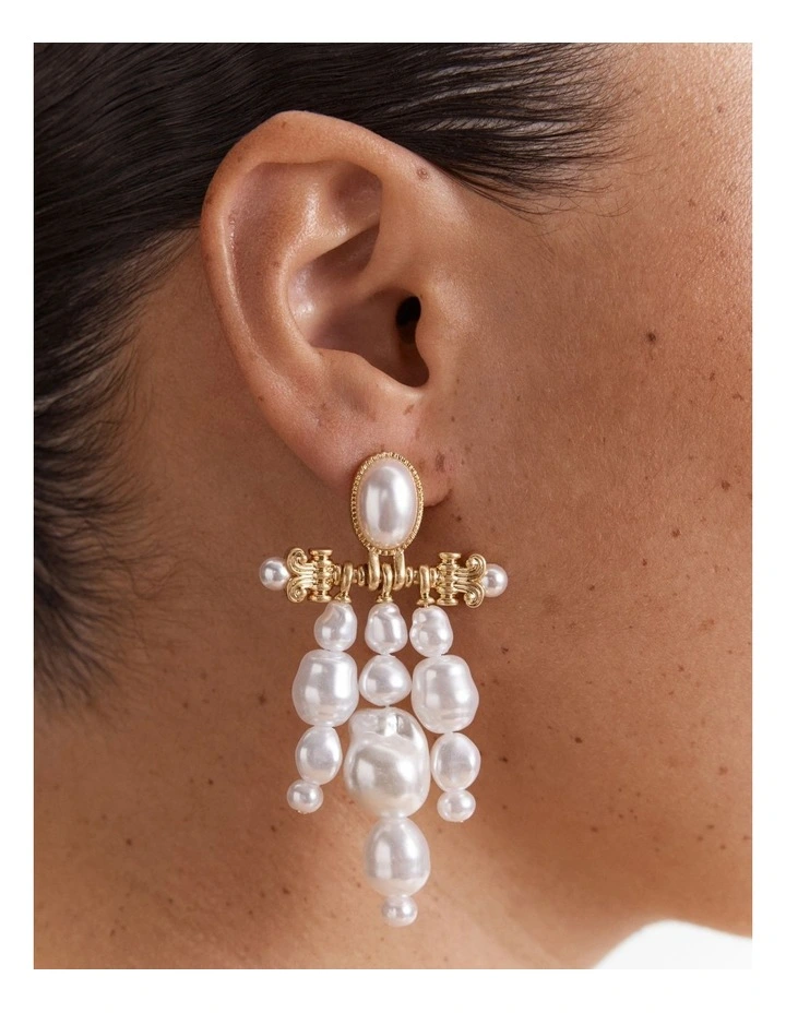 Goddess Pearl Earrings in Pearl image 2
