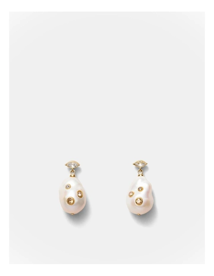 Desire Pearl Earrings in Pearl image 1