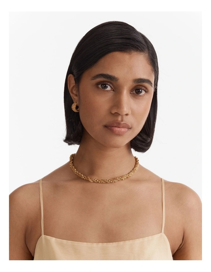 Contort Chain Necklace in Gold image 2