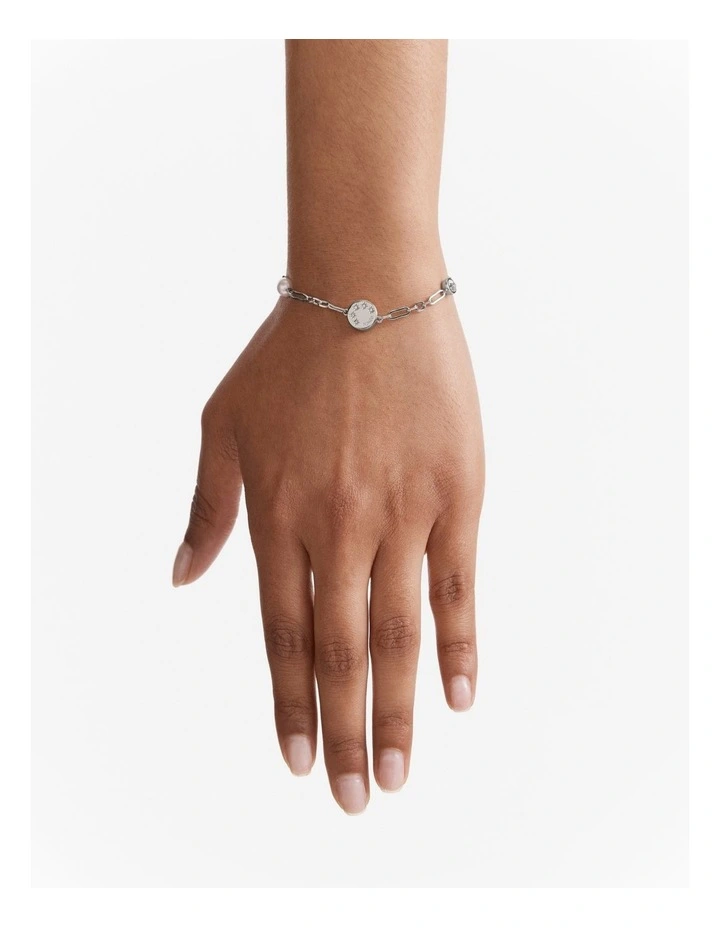 Alluring Toggle Bracelet in Silver image 2