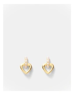 Lovely Stud Earrings in Gold