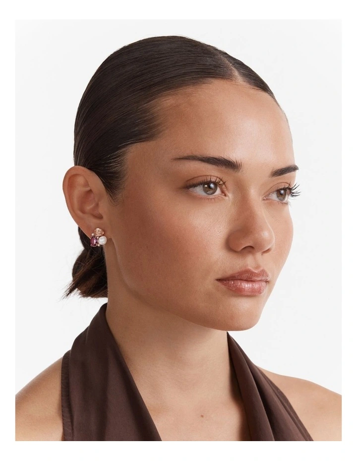 Goddess Stud Earrings in Petal image 4