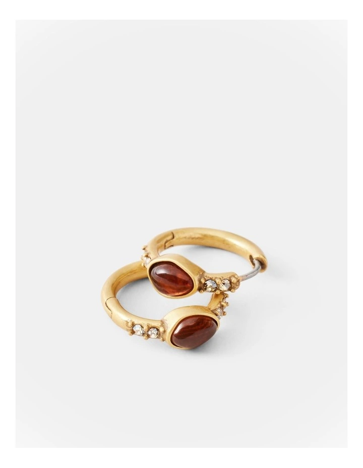 Pebble Huggie Hoop Earrings in Caramel image 3