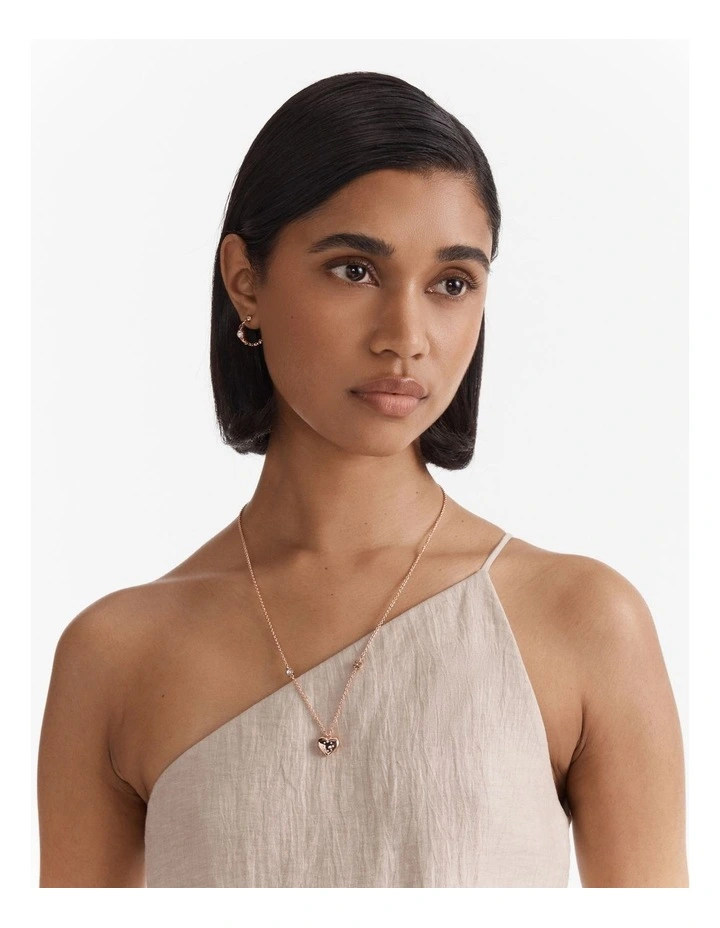 Lovely Trio Necklace in Rose Gold image 5