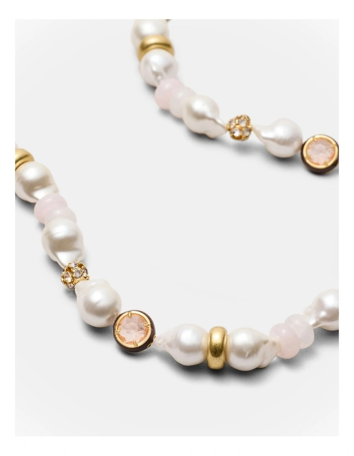 Goddess Pearl Necklace in Pearl image 3