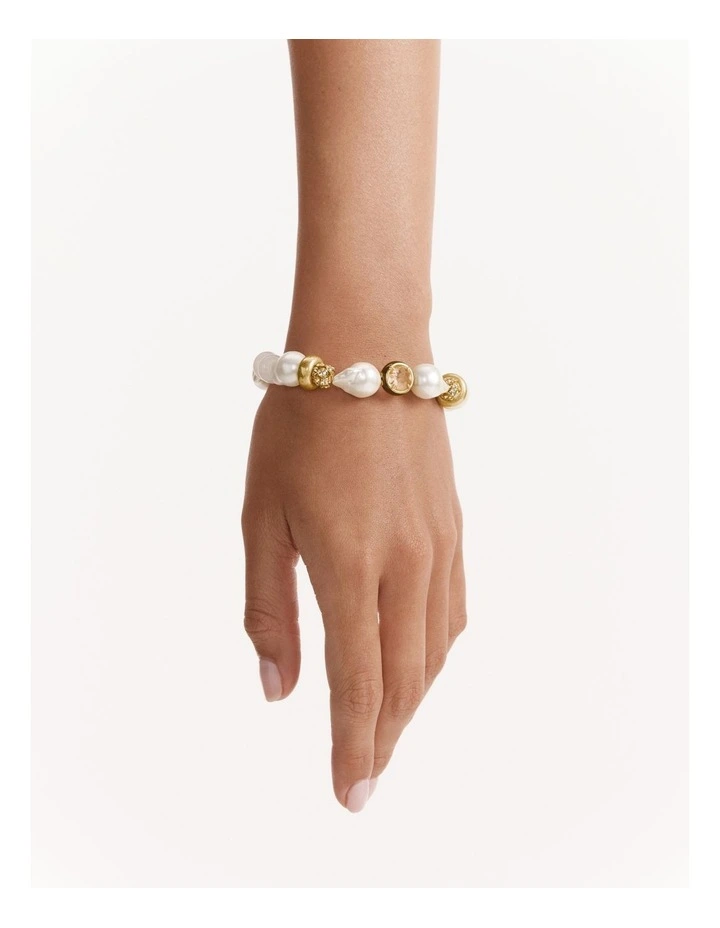 Goddess Pearl Bracelet in Pearl image 2