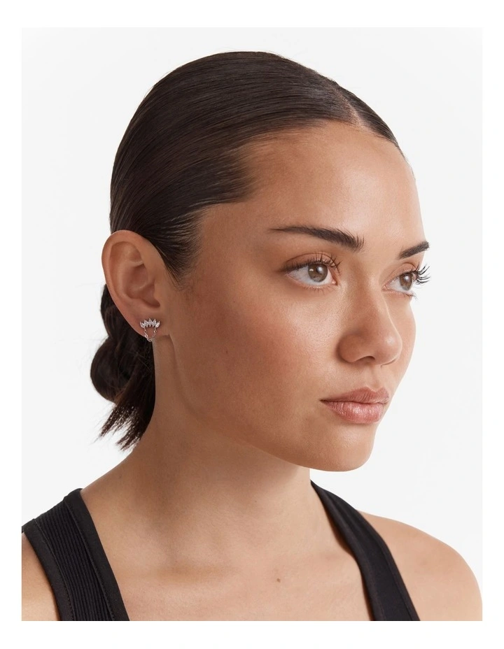 Flock Chain Stud Earrings in Silver image 4