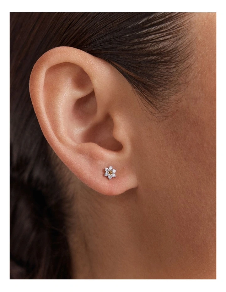 Flora Mini Stud Earrings in Silver image 2