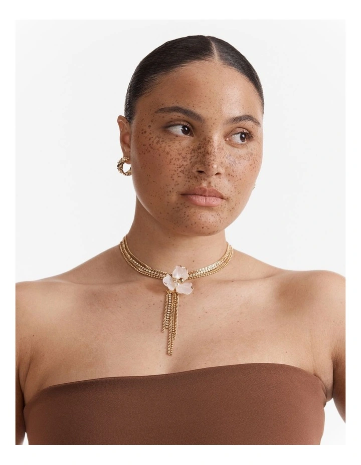 Floweret Necklace in Pearl image 2