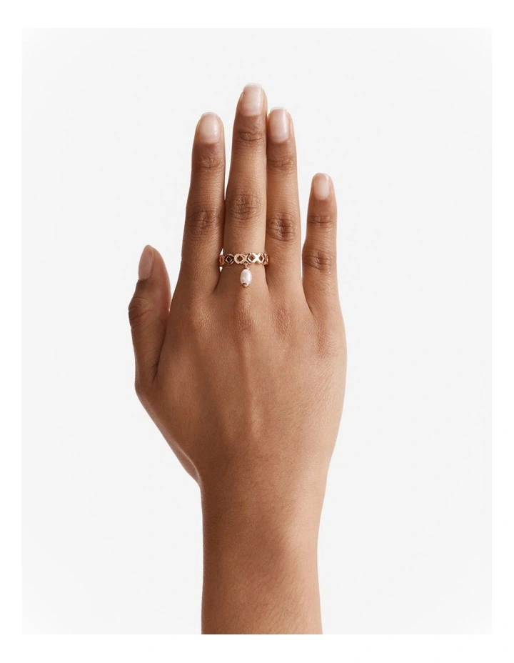 Essense Pearl Ring in Rose Gold image 2