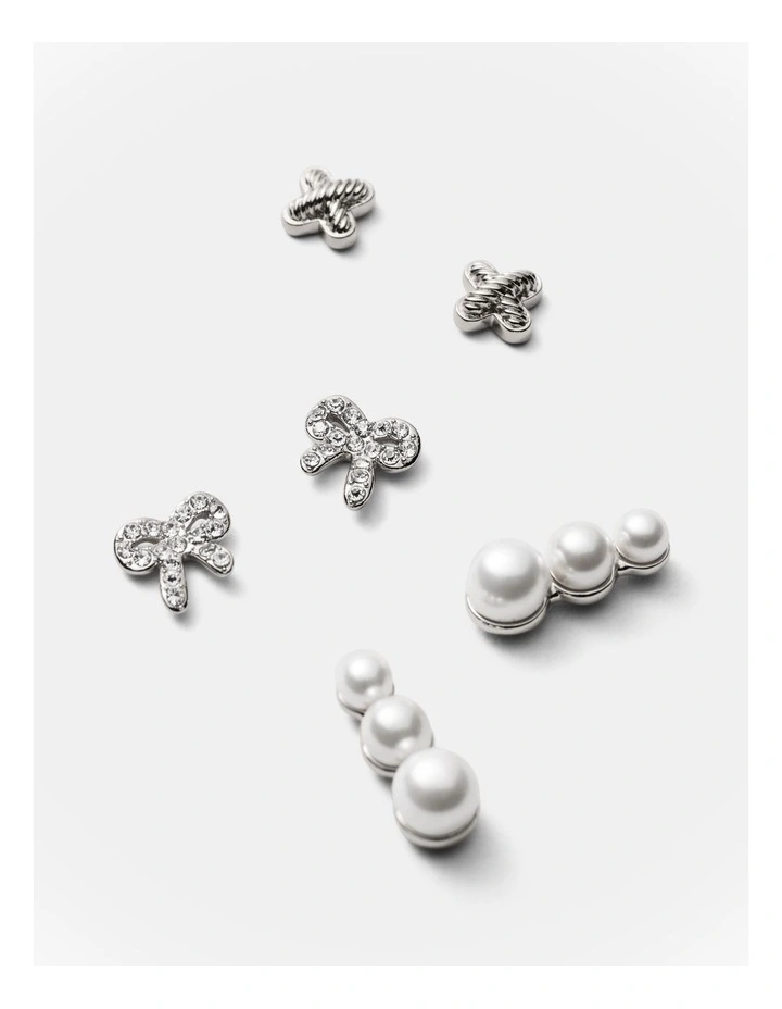 Bow Stud Earrings Set in Silver image 3