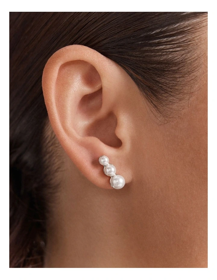 Bow Stud Earrings Set in Silver image 4