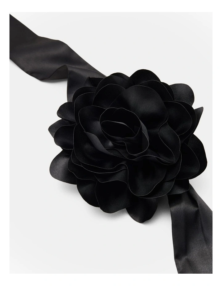 Flower Scarf Brooch in Black image 3