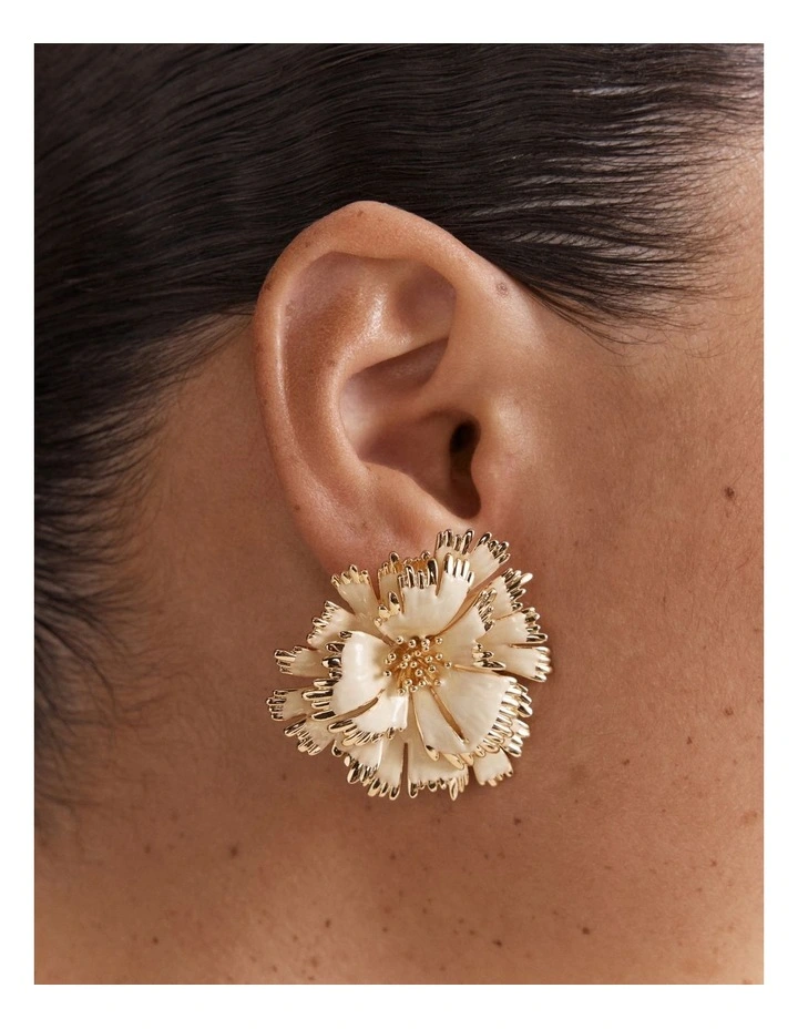 Eternal Beauty Stud Earrings in Buttermilk image 2