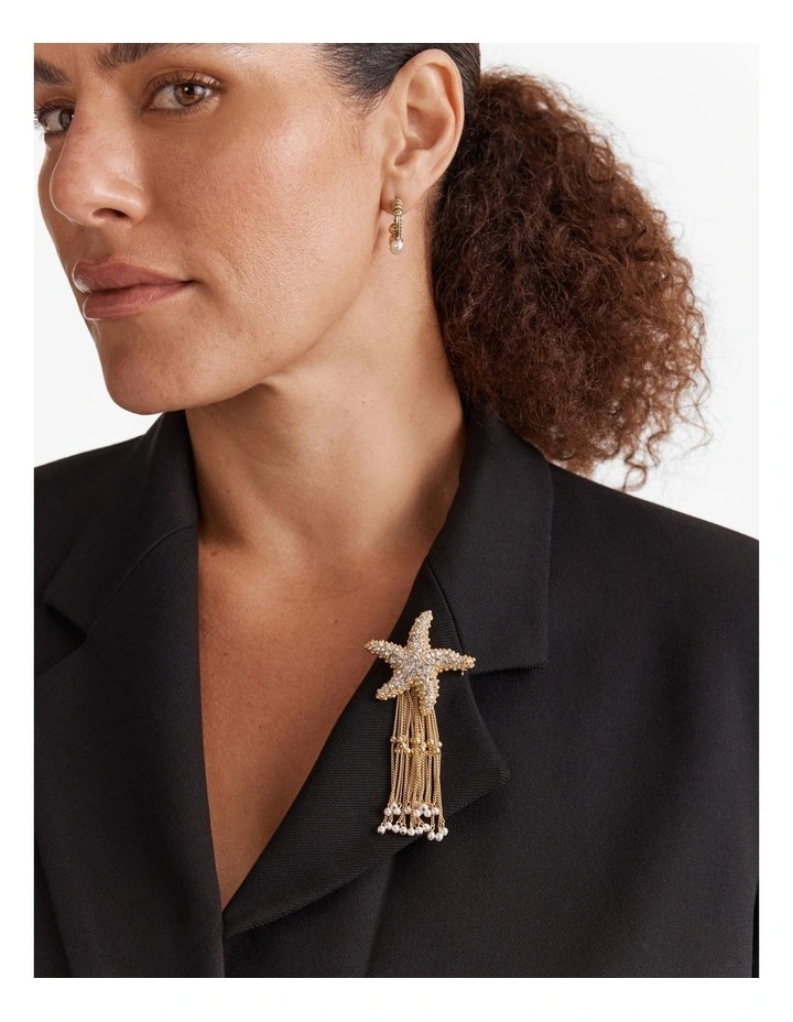 Starfish Brooch in Gold image 2