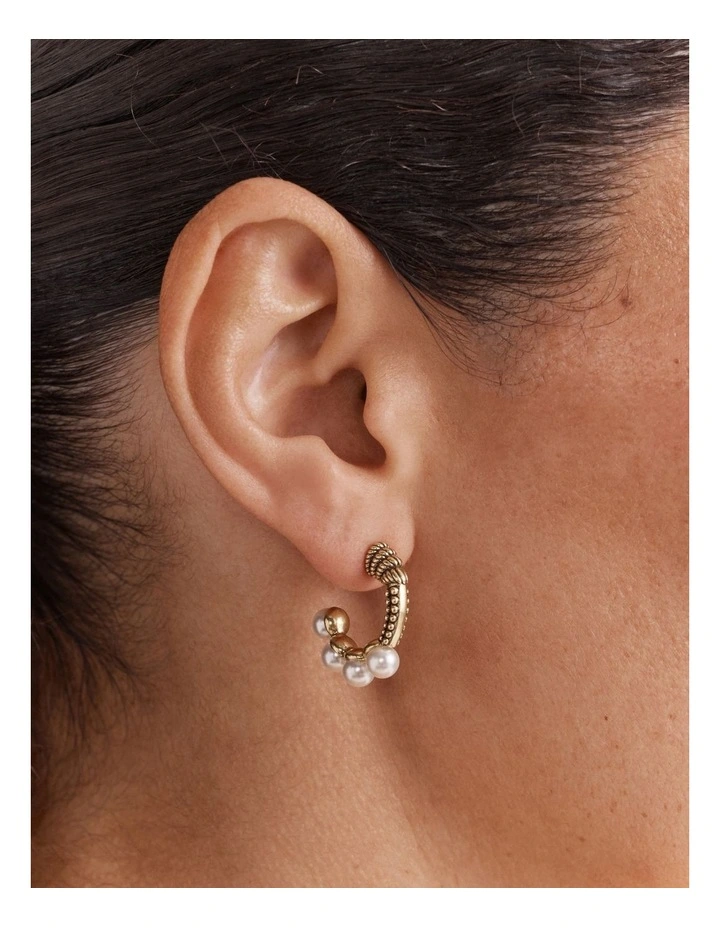 Shellicious Hoop Earrings in Pearl image 2