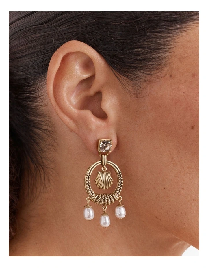Shellicious Drop Earrings in Pearl image 2