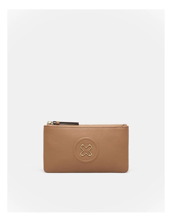 Bay Medium Pouch in Caramel image 1