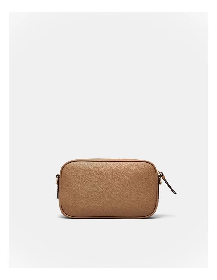 Bay Camera Pouch in Caramel image 4