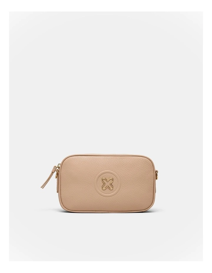 Bay Camera Pouch in Almond image 1