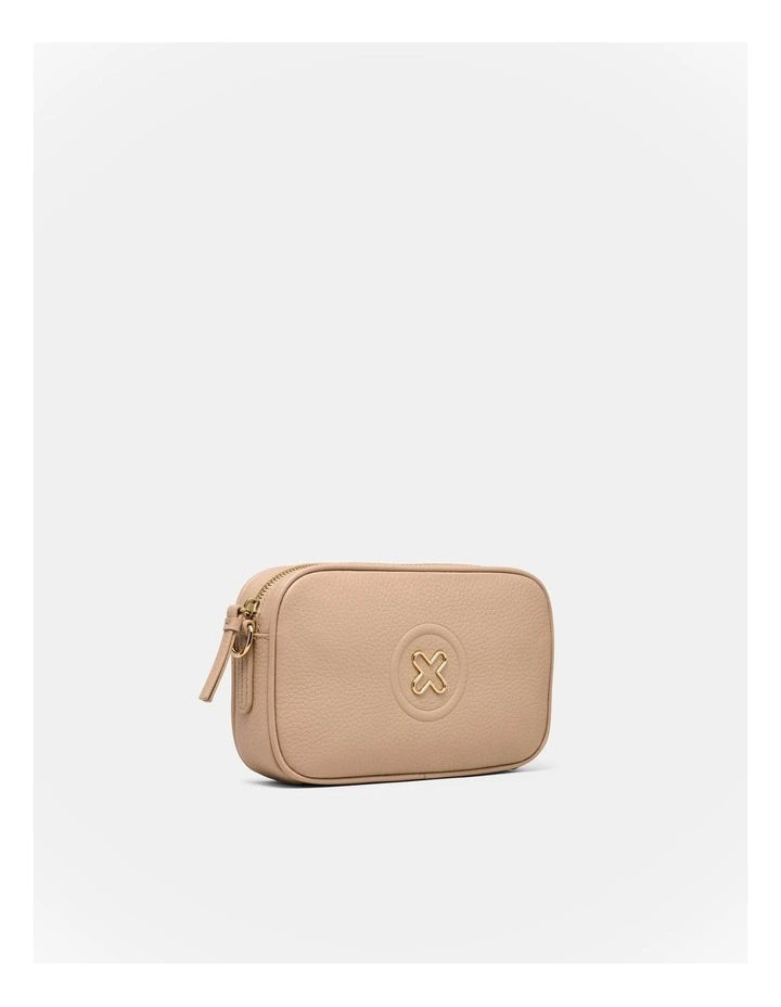 Bay Camera Pouch in Almond image 3