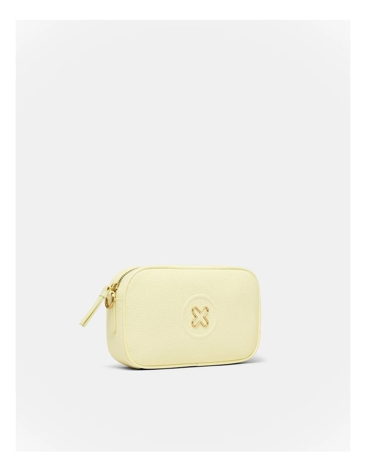 Bay Camera Pouch in Buttermilk image 3